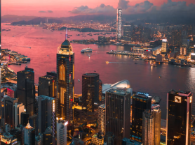 香港地产市场异动！融创涨幅达174%，地产股全面飙升